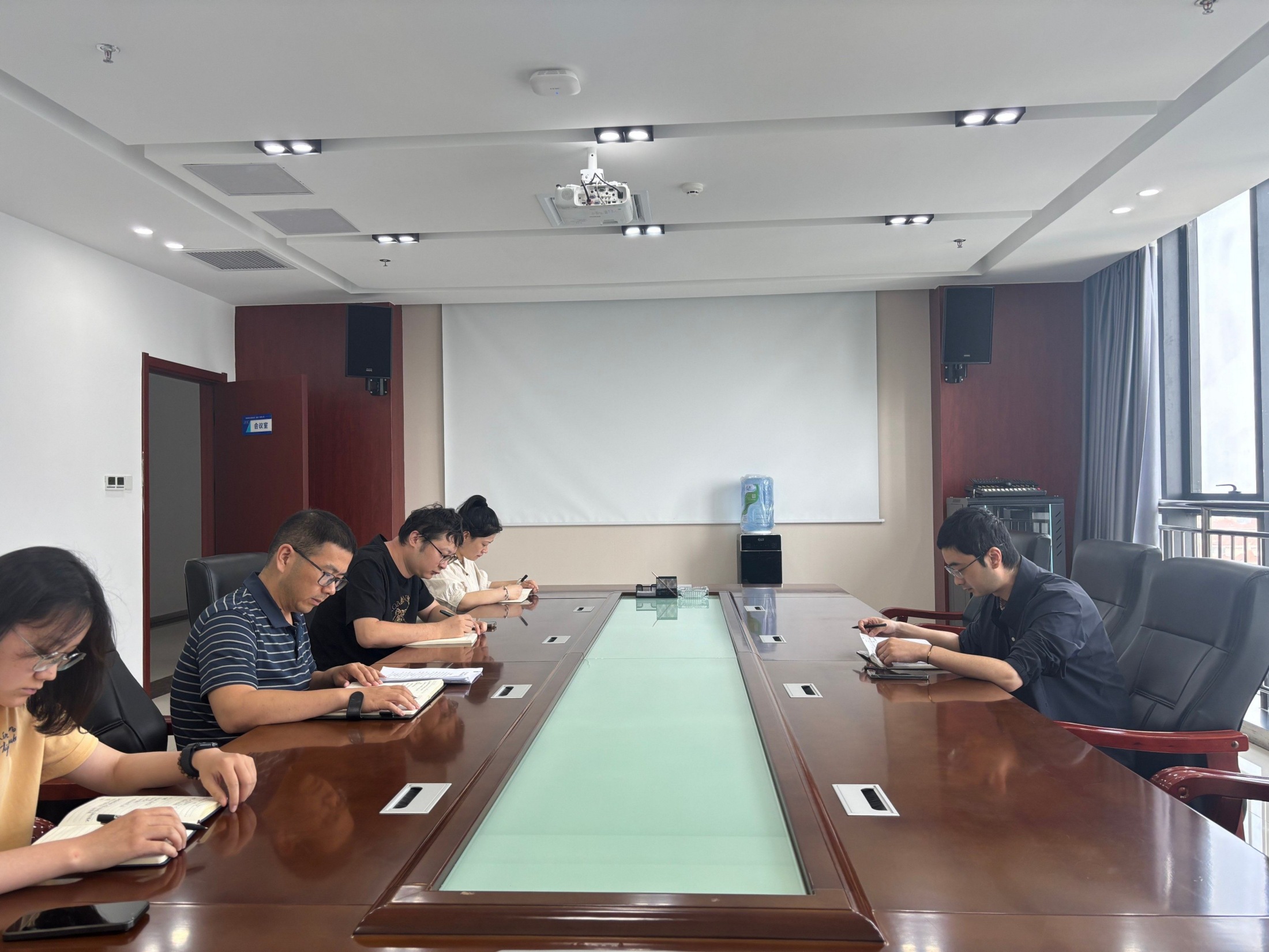 b108490779e12a9122f9c74231b43cd